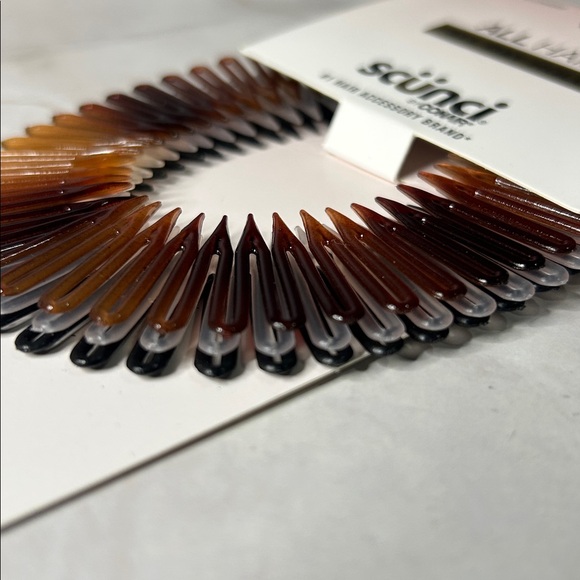 Scunci Gradient Stretch Combs in Brown and Tan - Picture 3 of 3